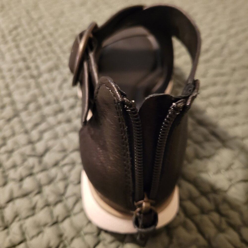 Sofft Mackenna Sandals - Picture 5 of 6